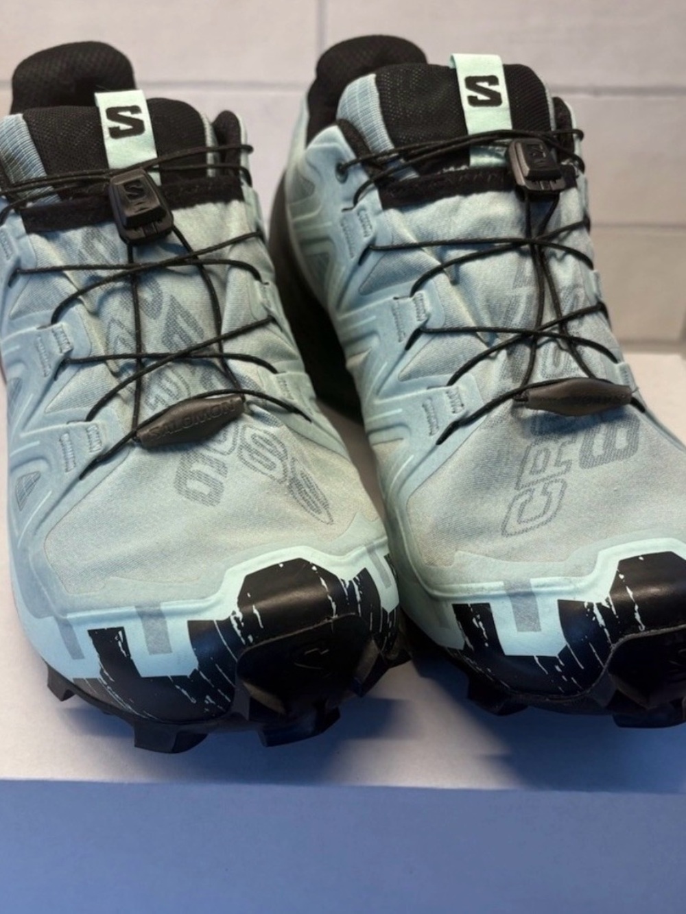 Salomon Aqua XL-6 Trail Running Shoes with Black Accents